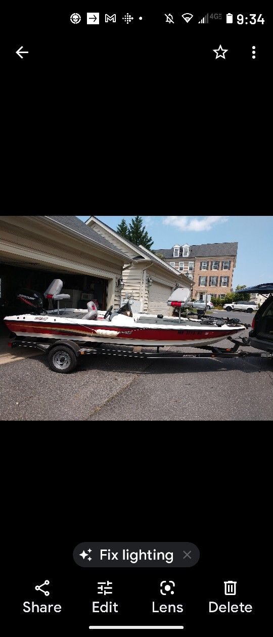 176 XT STRATOS  BASS BOAT (17.5 FOOTER/50HP/2STROKES)