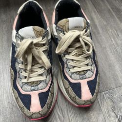 Gucci Sneakers