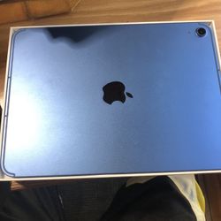 Apple iPad A16 WILL TRADE FOR LAPTOP 