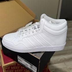 Adidas Hoops 4.0 Mid 6.5 Women’s/ 5youth 