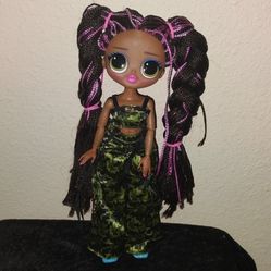 LOL Surprise OMG Remix Honeylicious Fashion Doll $10.00