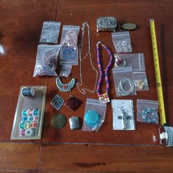 Lot Vintage Jewelry,  Beads G Wire, Beads,  Pendants 