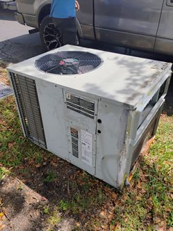 American Standard 2.5 TON Package Unit Over and Under