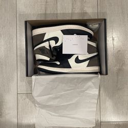 JORDAN 1 MOCHAS 7.5