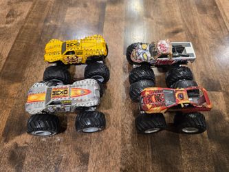 4 Monster Jam Trucks