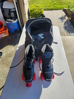 Black Patent Leather Quad Roller Skates with Carrying Bag woman size 10