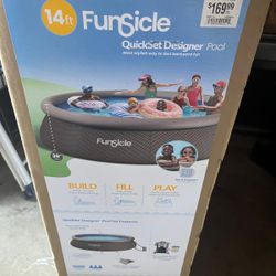 Extra Large Size Inflatable Pool. Brand New