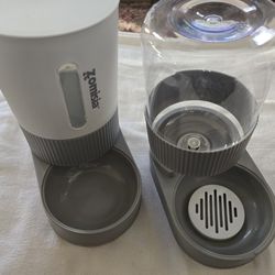 Dog/ Cat Auto Feeder And Water