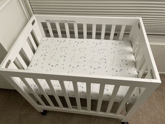 Babyletto Origami Mini Crib (White) with Mattress + Cover