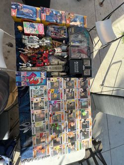 Random toy lot Funko pops action figures