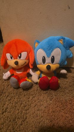 Sonic and Knuckles Plush Set