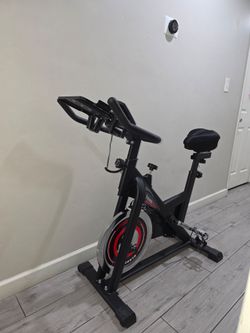 Indoor cycling bike
