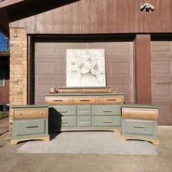 Sage Solid Wood Bedroom Furniture Set Dresser And Nightstands