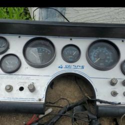 4 winns cluster instrument