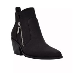 Women’s GBG Black Boots In 7.5 