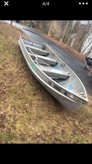 Photo 14 foot aluminum flat bottom boat