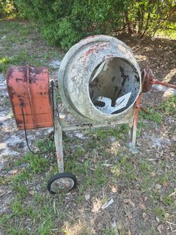 Concrete mixer