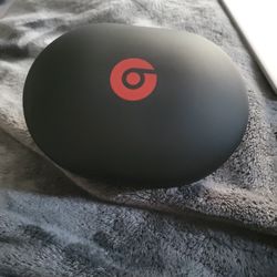 Studio 3 Wireless Beats 180  Brand  New 