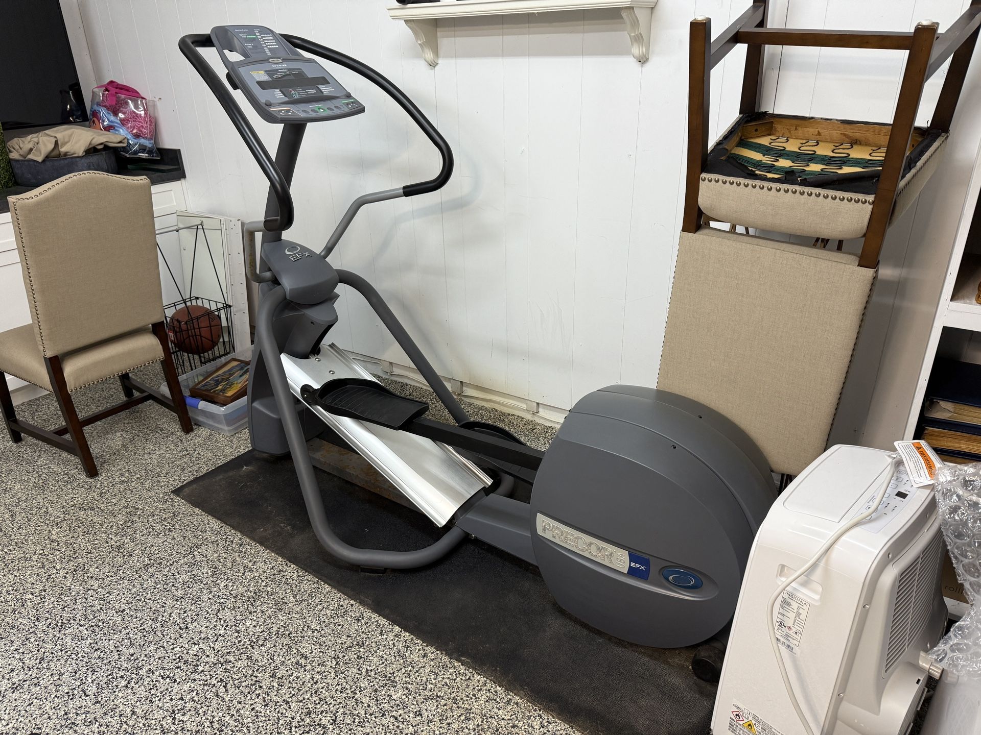 Free Delivery - Precor Efx Elliptical Q