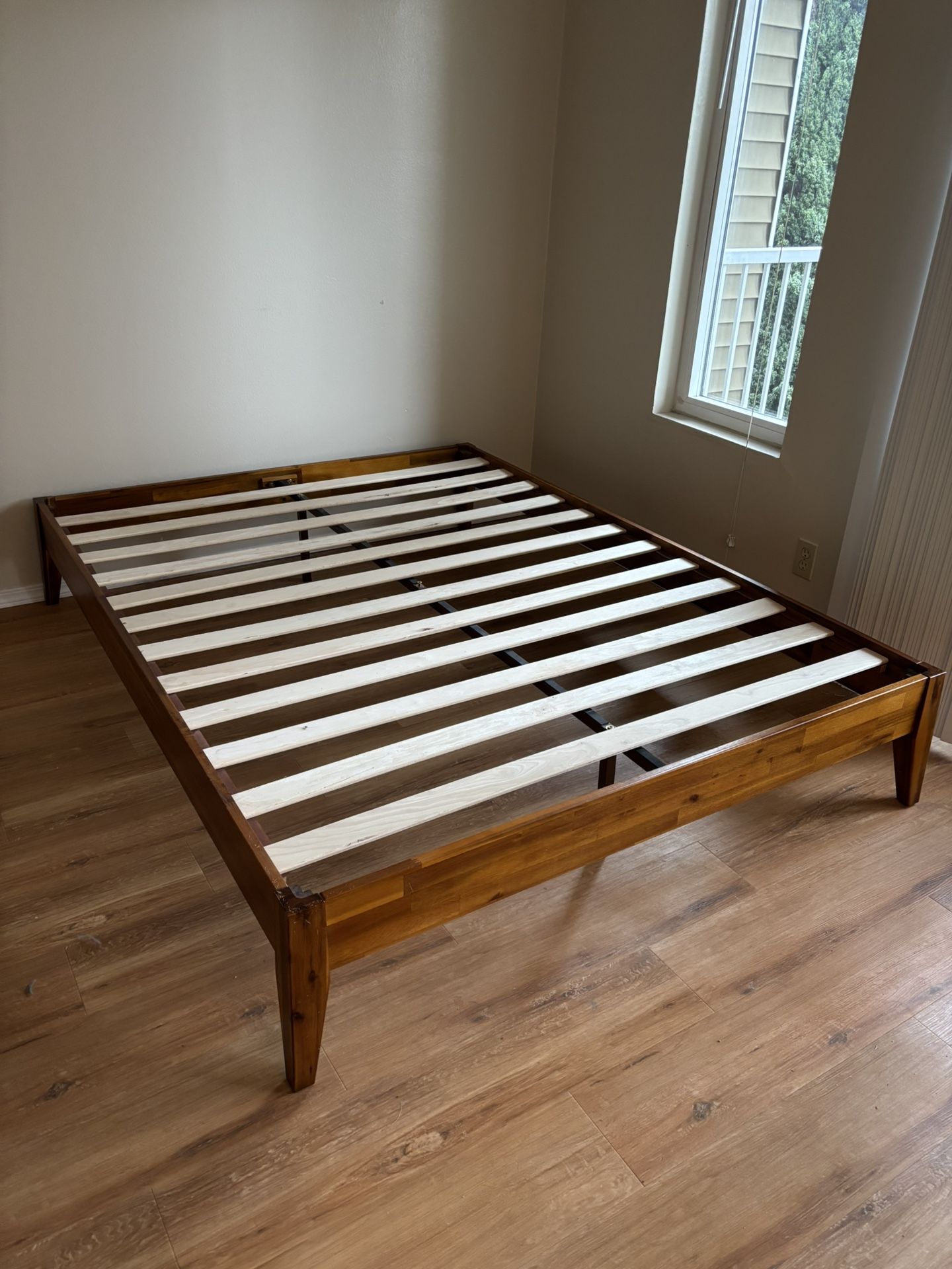 Solid Wood Platform Queen Sized Bed frame 