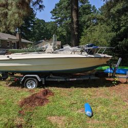 17ft Mon Ark Center Console W/Good Trailer.  