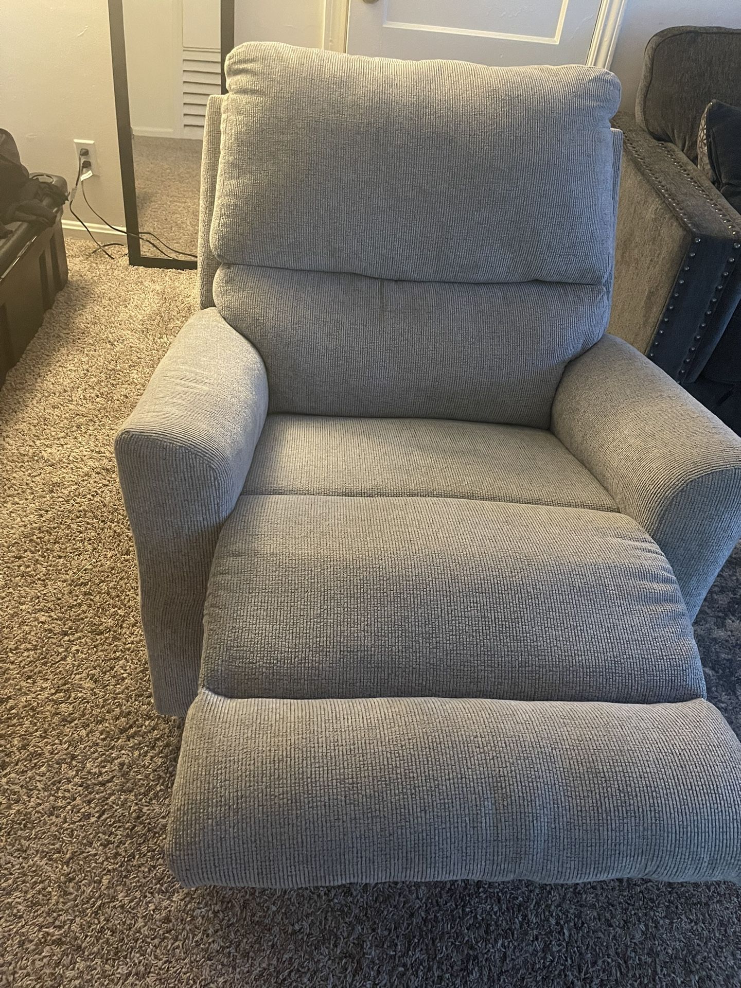 Recliner Chair for Sale in Seattle, WA OfferUp