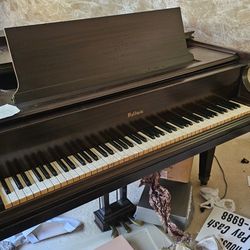 PIANO FOR SALE !! NEED GONE ASAP