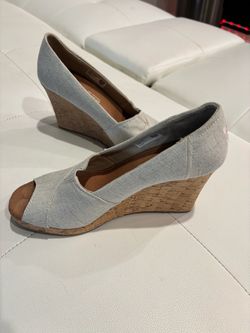 TOMS Wedge Heels size 8