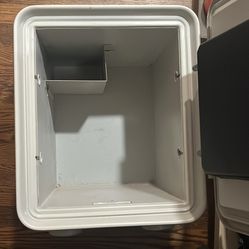 Sentry 1250 safe box