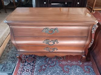 Maple Three Drawer Wood Nightstand French Provincial Style $115 OBO!