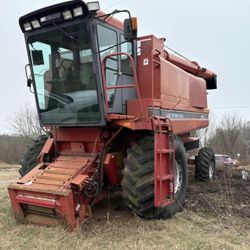 Case IH Combine 