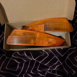 Camaro 02’ Front Side Lights 