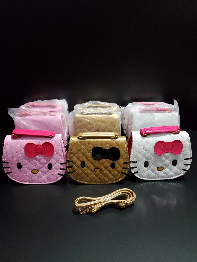 Hangbag Girls / Hello Kitty