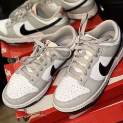 Nike Dunk Sneakers