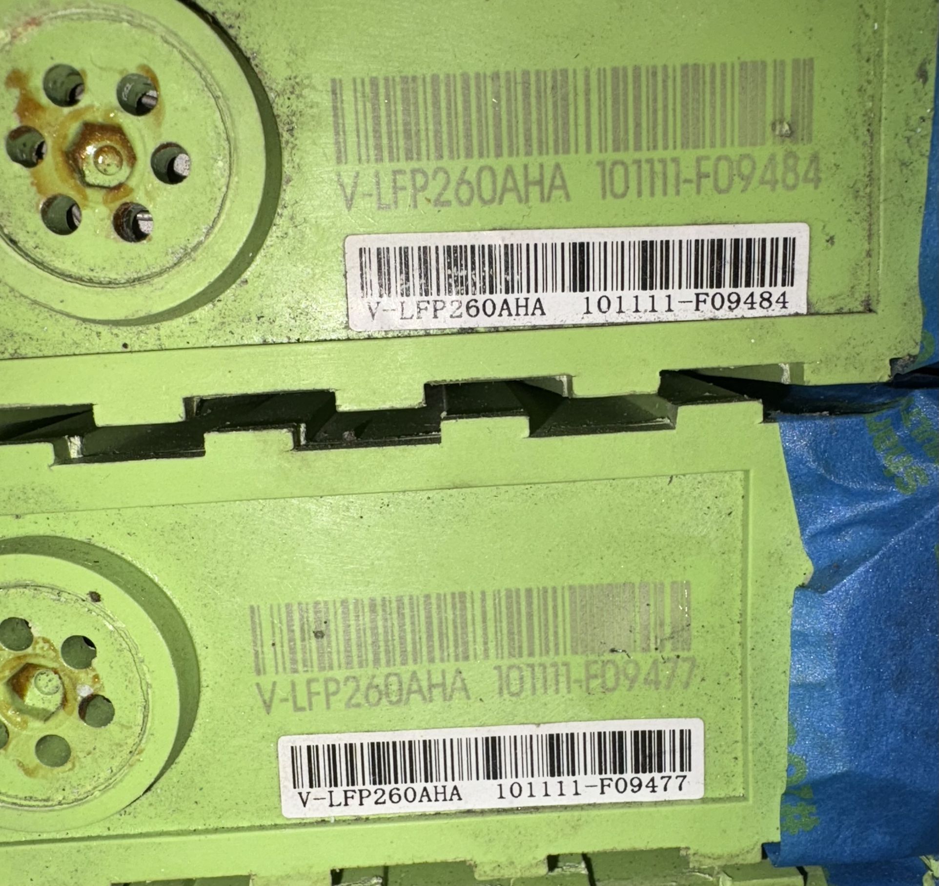 (32)3.2V 206Ah Prismatic Battery Cells
