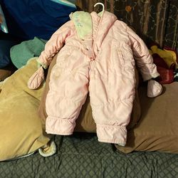 Pink Girls 2 T 5.00 Red Boys 24 Monthspink With Bear 3-6 Months New 5.00 5.00 Floral Print 18 Months 20.00 Like New