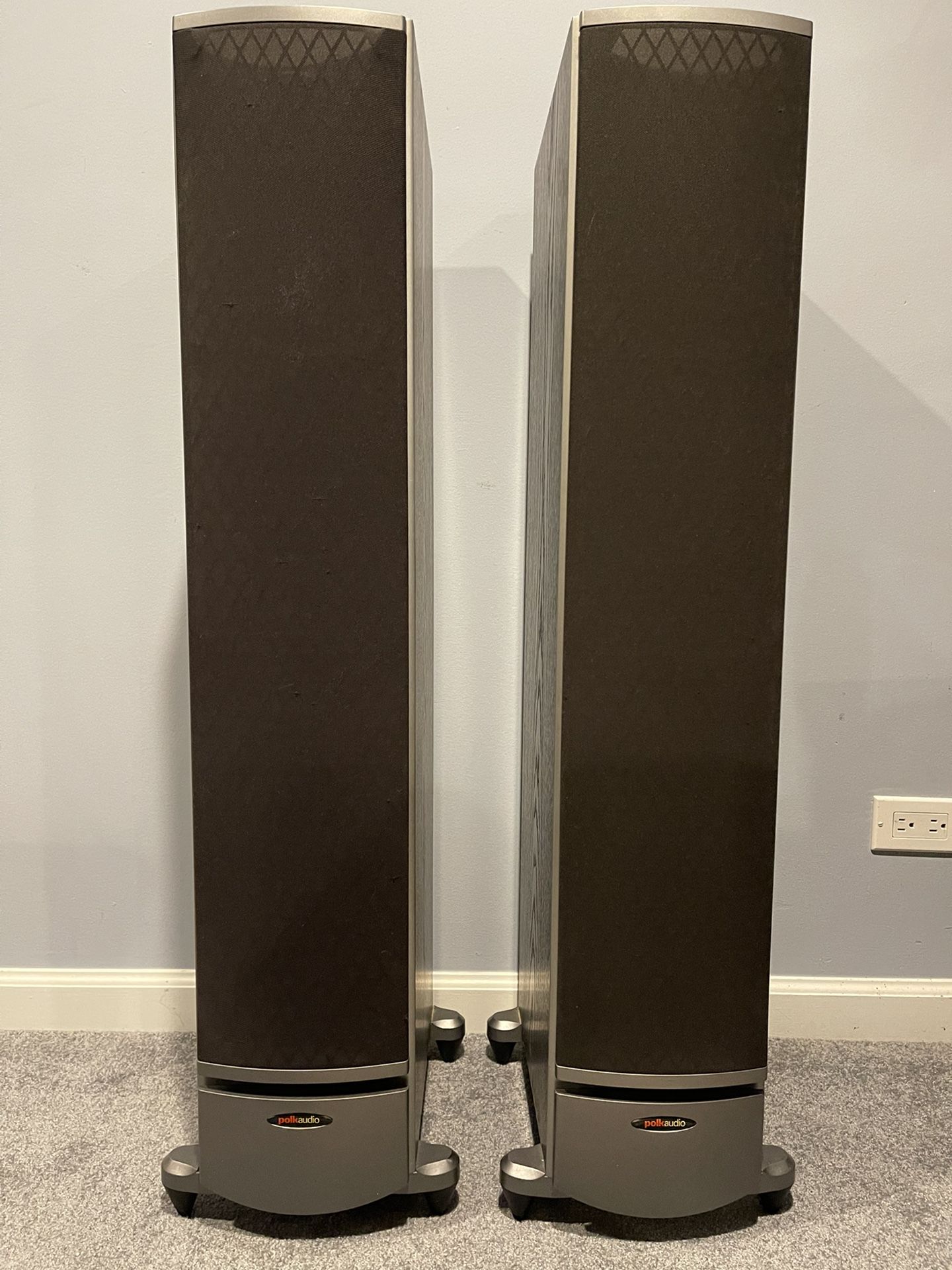 Pair Of Polk Audio Speakers 