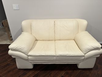 100% Leather Sofa and Loveseat set