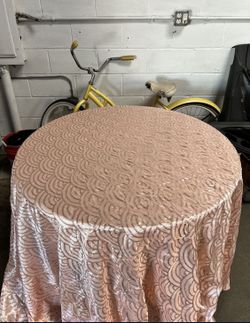 Round Table Cover