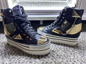 Bournster Chaser Sneakers