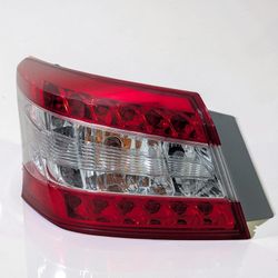 OEM Left Or Right Outer Tail Light Assembly For 13-15 Nissan Sentra