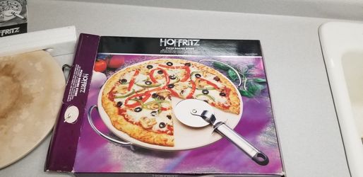 $10 Vintage Hoffritz 15" Pizza Baking Stone w/ Serving Rack