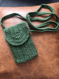 Hand made crochet cellphone purse