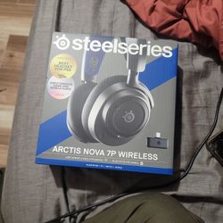 Steelseries Arctis Nova 7p Wireless SEALED