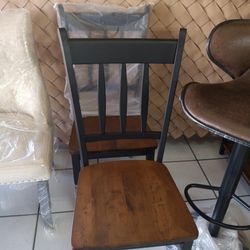 Sillas $110 El Par Nuevas