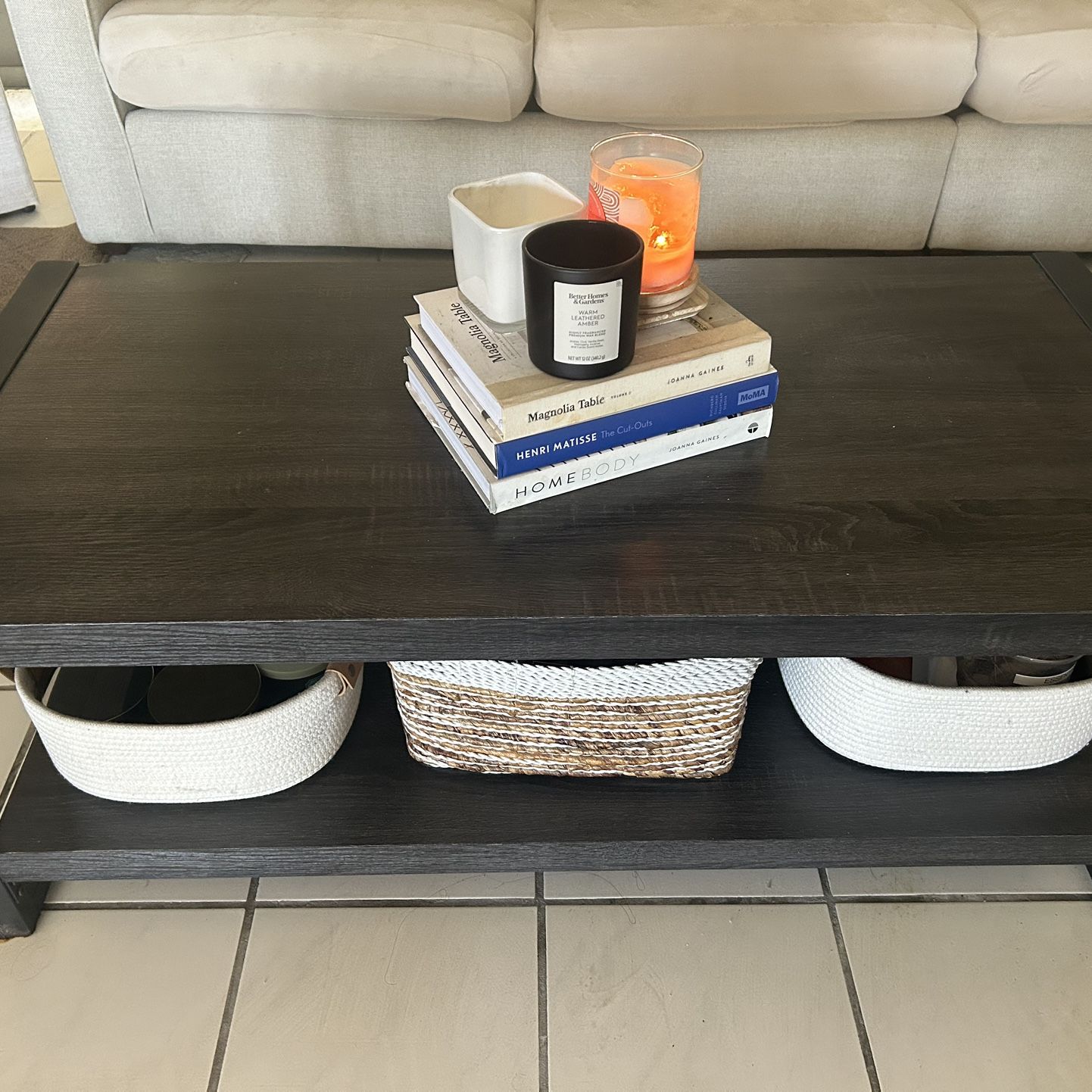Beautiful Coffee Table In Excellent Condition