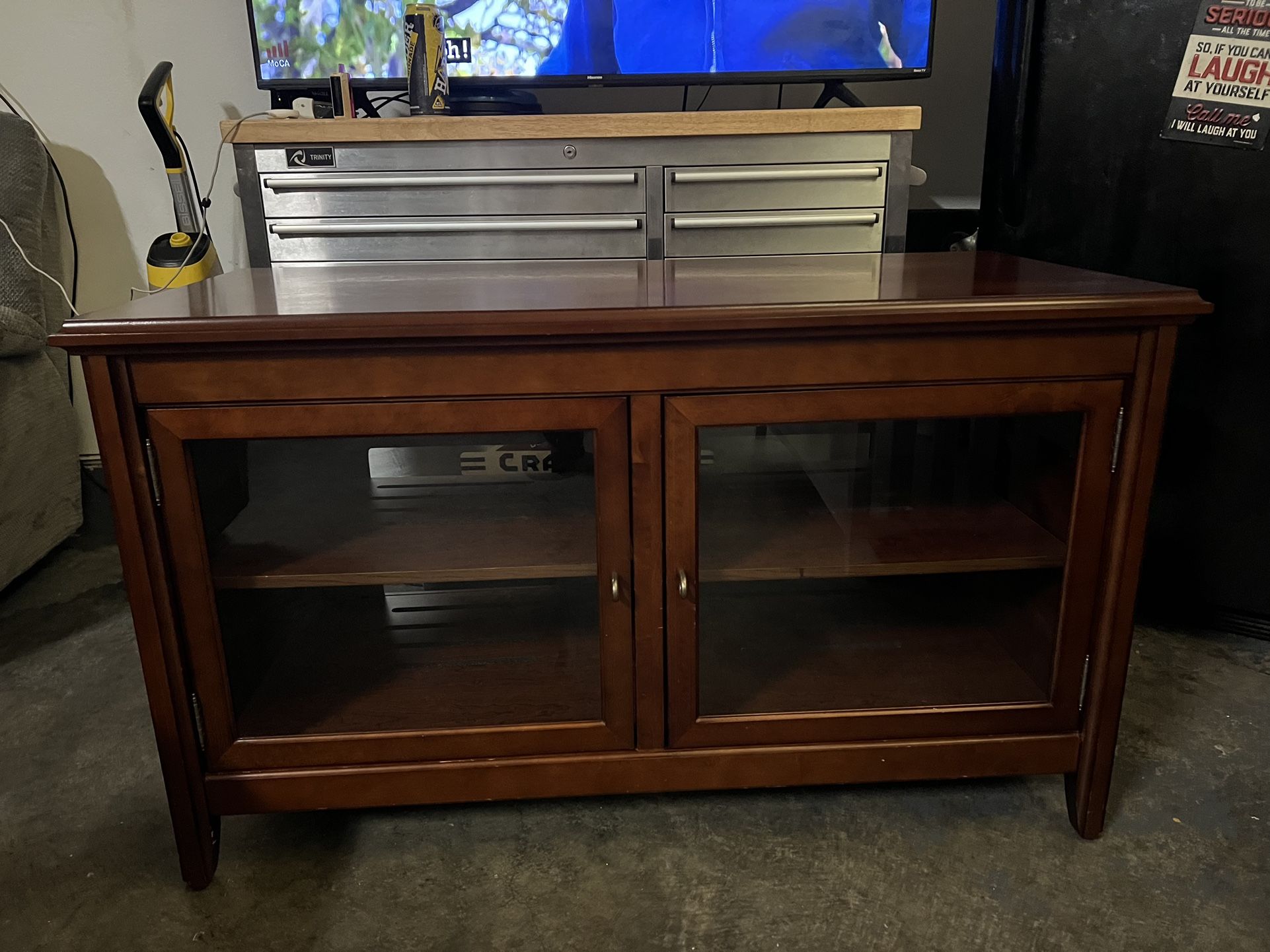 Tv Stand / Entertainment Center