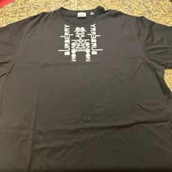 Burberry Men T-Shirt Vertical Logo 