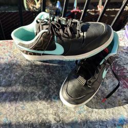 NIKE SHOES - SIZE 12 - $20