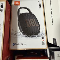 JBL Clip Bluetooth Speaker 